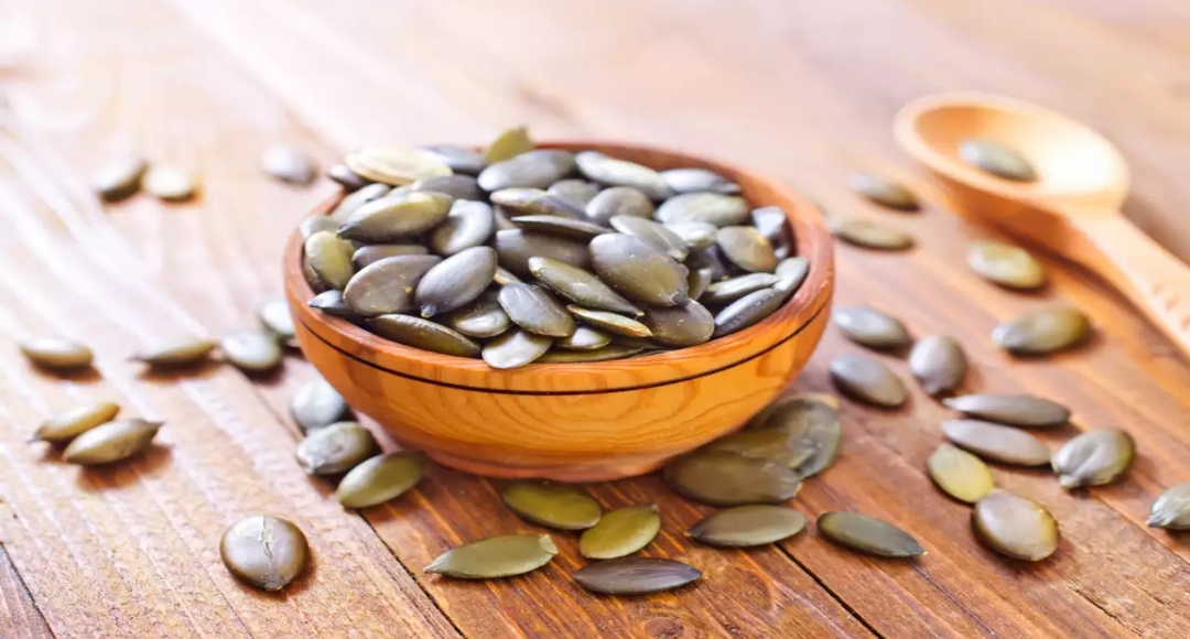 Why You Should Start Eating Pumpkin Seeds The Health Benefits Will Shock You