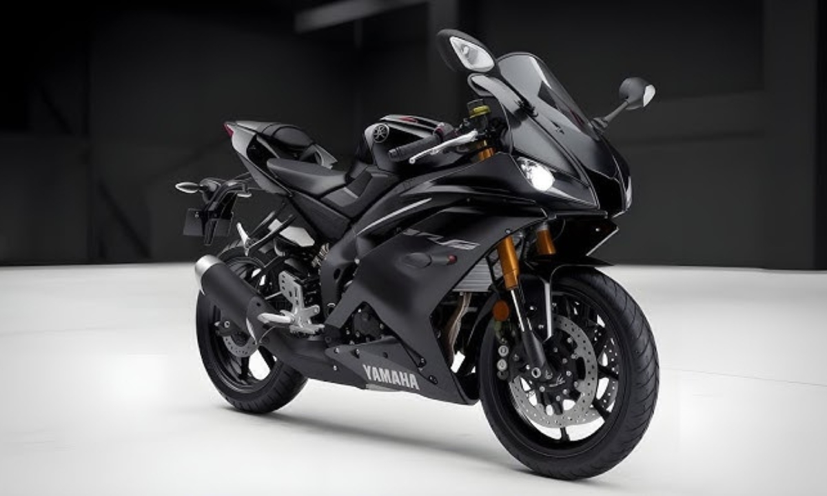 2025 Yamaha R15 V4